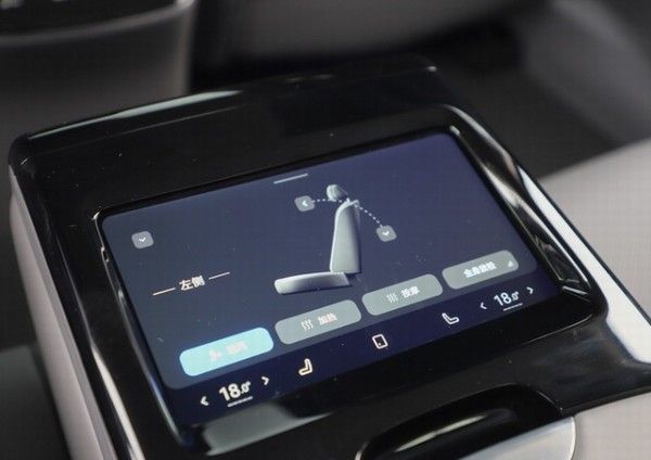 岚图追光L预售价定档12月10日将正式上市价格参数