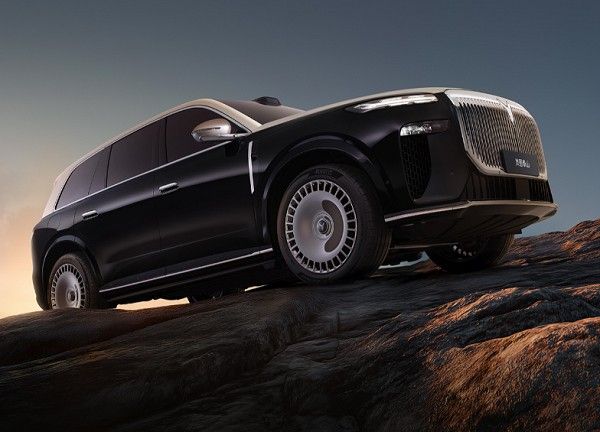 岚图追光L轿车计划于12月10日上市预订权益及优惠