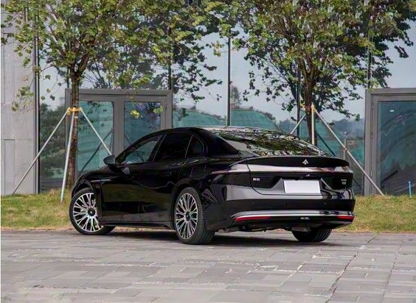 中大型轿车广汽昊铂A800将12月上市价格参数配置