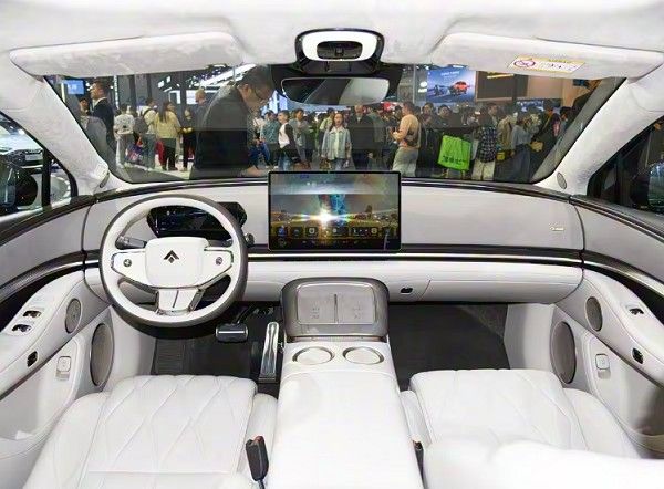 中大型轿车广汽昊铂A800将12月上市价格参数配置