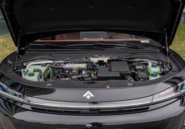 中大型轿车广汽昊铂A800将12月上市价格参数配置