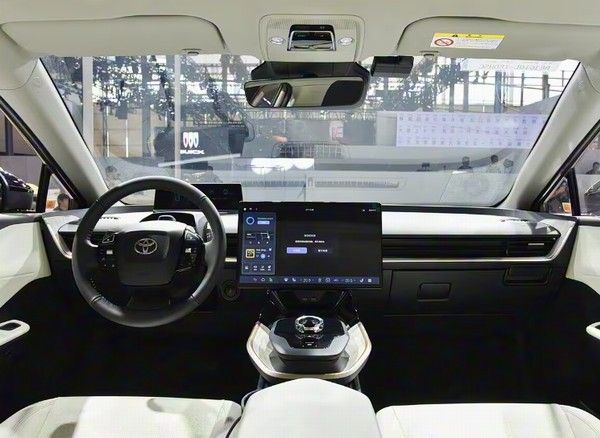 一汽丰田旗下中型轿车丰田bZ3智享家将于12月上市