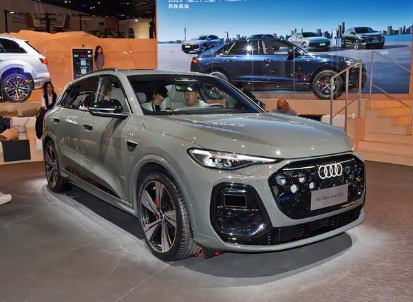 奥迪品牌中型SUV全新一代奥迪Q5L将于12月上市