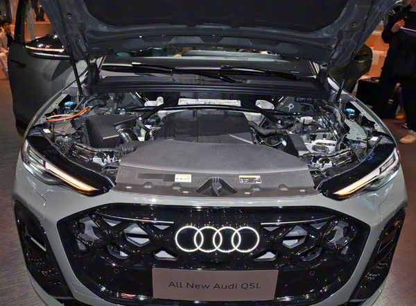 奥迪品牌中型SUV全新一代奥迪Q5L将于12月上市