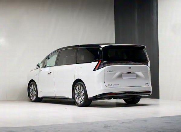 别克品牌旗舰级中大型MPV至境世家将于12月上市