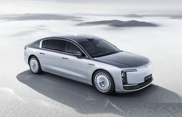 鸿蒙智行尊界S800购置税补贴政策延续至12月31日