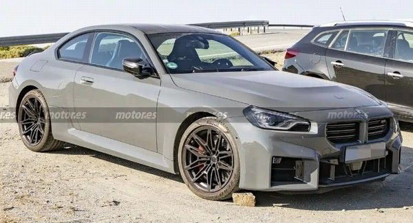 宝马M2 xDrive四驱版谍照预计将于2026年5月发布