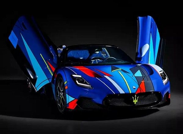 玛莎拉蒂MC20“Opera d’Arte”敞篷特别版个性化定制