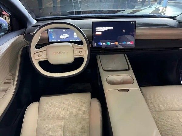 东风日产全新插电式混合动力中型车日产N6正式上市