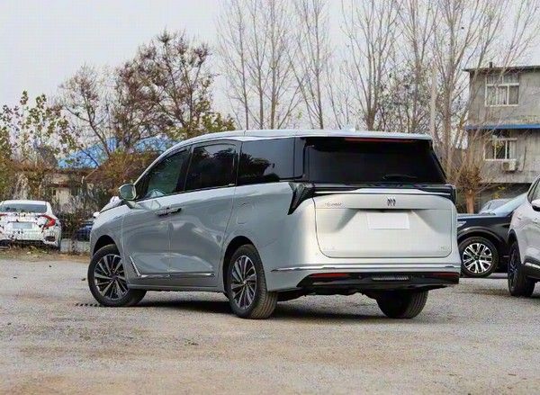 中大型MPV GL8陆尚GL8陆尊推出年末限时购车福利