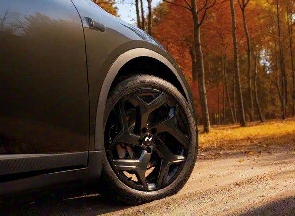 乐道L60黑骑士版将12月5日正式上市价格限量666台