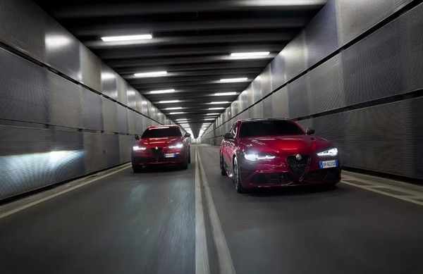 阿尔法·罗密欧Giulia朱丽叶和Stelvio斯坦维四叶草版