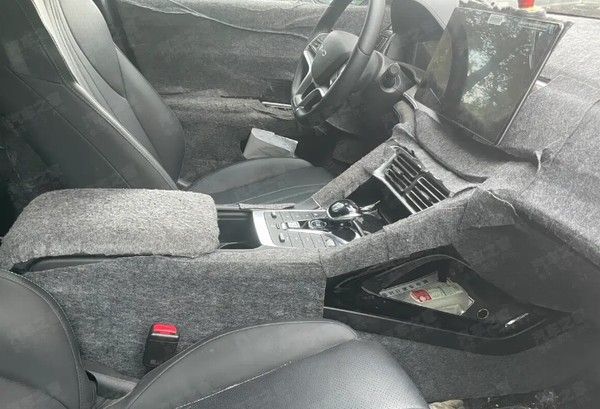 比亚迪全新皮卡测试谍照预计在2026年率先巴西上市