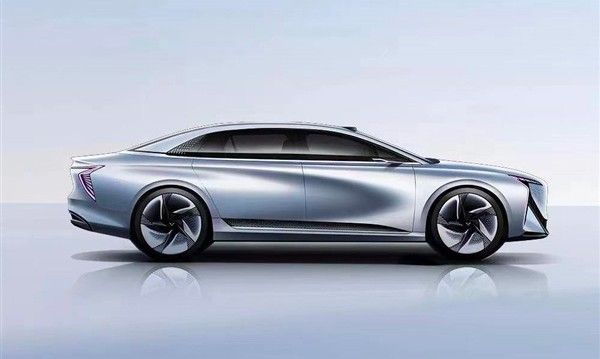 一汽红旗纯电动中大型轿车红旗品牌9系产品E702