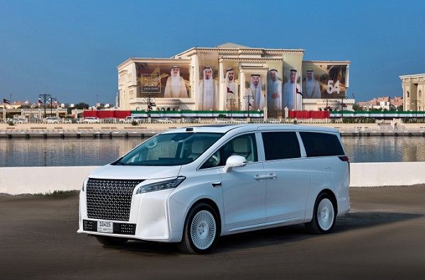 法拉第未来首批FXSuperOne全面量产交付更进一步