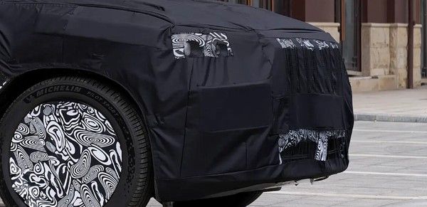 极氪8X谍照曝光参数配置新车将在明年一季度亮相