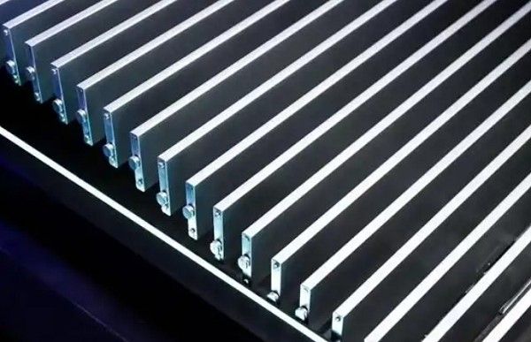 比亚迪推行一项“无瑕运营”的内部电池工厂改造计划