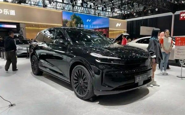 乐道L90黑骑士特别版全国同步开启交付限量999台