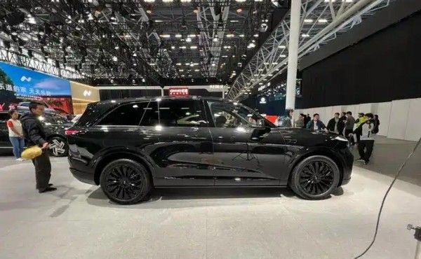 乐道L90黑骑士特别版全国同步开启交付限量999台