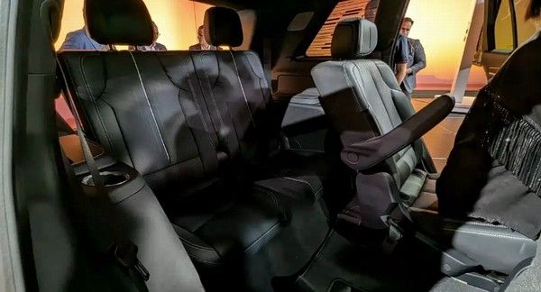 凯迪拉克VISTIQ申报图新车为6座大型SUV参数配置