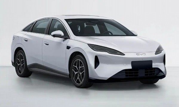 新款海豹06EV申报图采用磷酸铁锂电池动力大幅提升