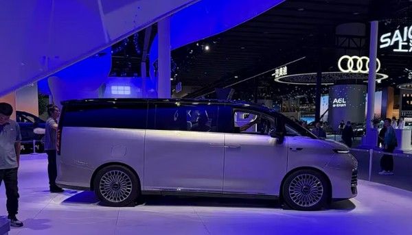 吉利银河V900增程式动力中大型MPV参数配置详细