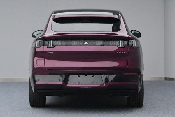 广汽昊铂S600亮相中大型轿跑SUV纯电增程双动力