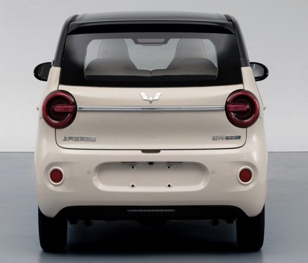 五菱宏光MINIEV新车型亮相两门版/四门版参数配置