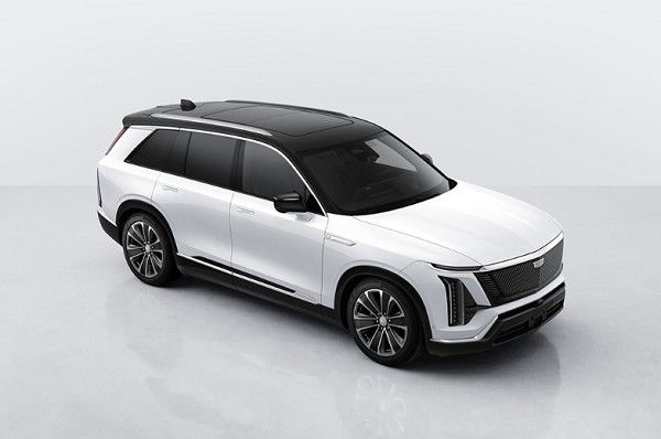 上汽通用国产的凯迪拉克中大型SUV Vistiq首次亮相