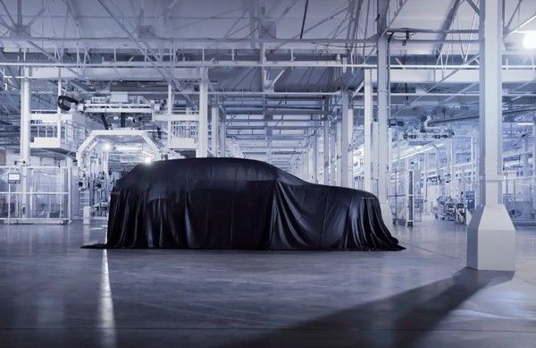 宾利第二款SUV品牌首款纯电动SUV车型谍照曝光