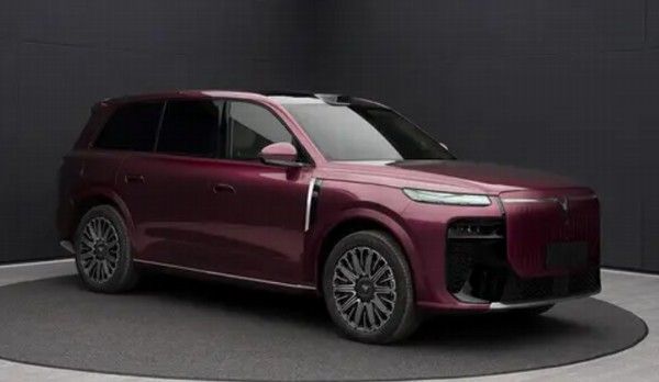 旗舰SUV岚图泰山8插电式混合动力5座布局参数配置