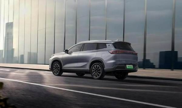 奇瑞全新家用紧凑型插混SUV风云T8定位家用插混SUV