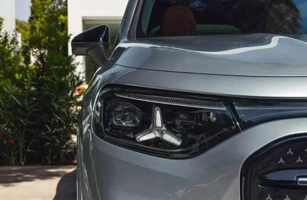 梅赛德斯-奔驰紧凑型SUV全新一代奔驰GLB车型官图