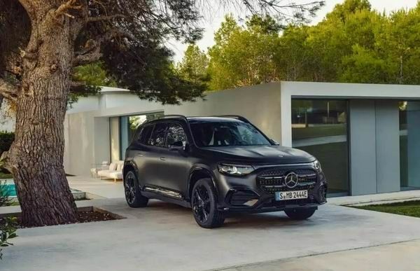 梅赛德斯-奔驰紧凑型SUV全新一代奔驰GLB车型官图