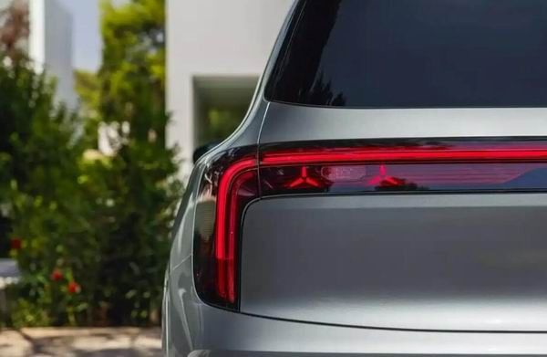 梅赛德斯-奔驰紧凑型SUV全新一代奔驰GLB车型官图