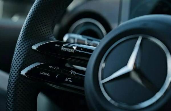 梅赛德斯-奔驰紧凑型SUV全新一代奔驰GLB车型官图