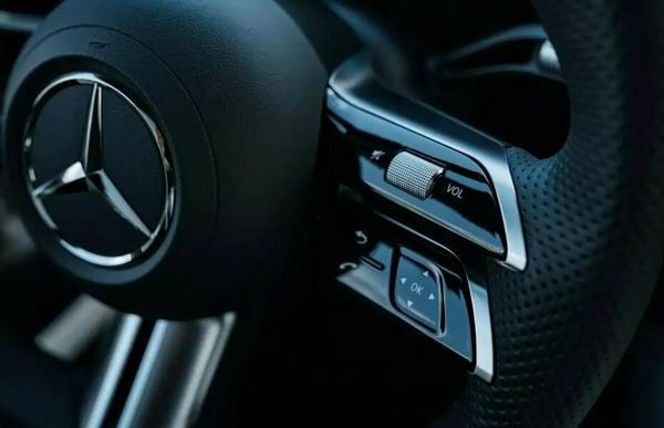 梅赛德斯-奔驰紧凑型SUV全新一代奔驰GLB车型官图