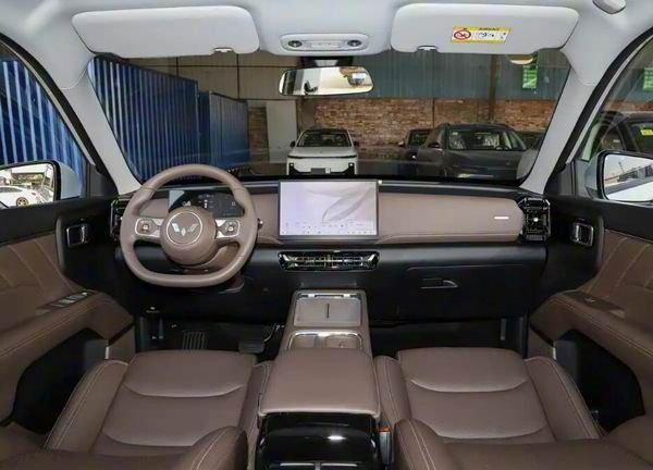 五菱汽车星光家族全新星光560价格参数配置5座布局