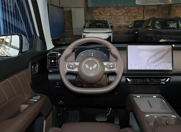 五菱汽车星光家族全新星光560价格参数配置5座布局