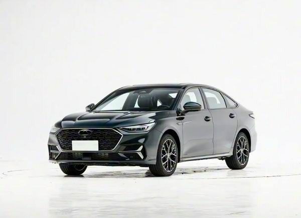 奇瑞艾瑞泽8 PRO 400T车型正式上市价格参数配置