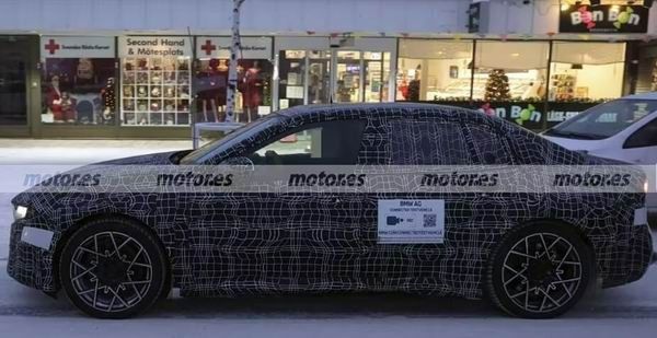 捷全新宝马i3谍照曝光新车将2026年首发亮相7月投产