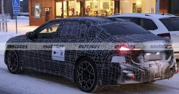 捷全新宝马i3谍照曝光新车将2026年首发亮相7月投产