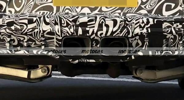 新款路虎揽胜运动SV车型谍照新款揽胜运动SV将2027年发布