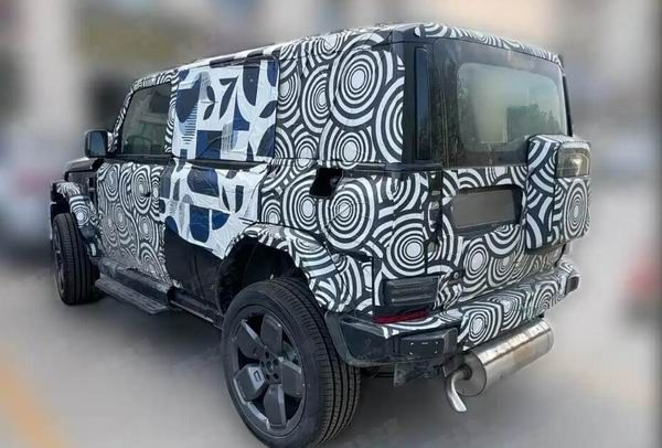 iCAR全新SUV测试谍照传闻该车型为增程车型将命名V25