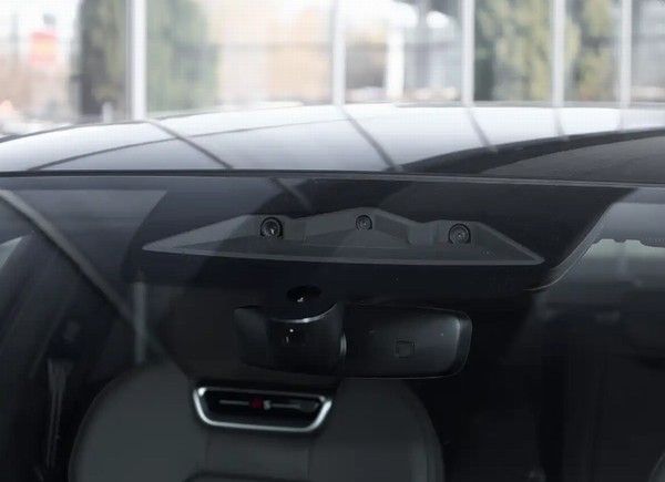 中大型车一汽奥迪A6L e-tron搭载华为乾崑辅助驾驶系统