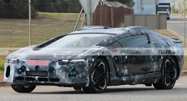 全新定制电动平台阿斯顿·马丁电动车型Lagonda谍照曝光