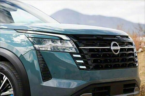 新款日产Pathfinder参数配置3.5L V6+9AT经典动力组合