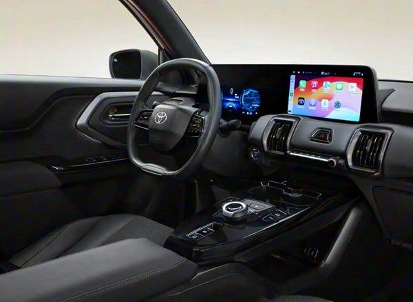 全新丰田Urban Cruiser纯电动车型入门级SUV参数配置