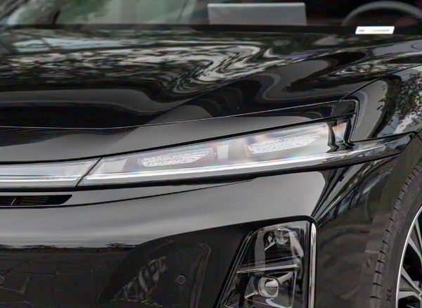 昊铂A800新车到店中大型增程轿车有望于年内上市