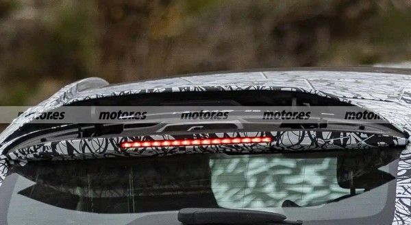 全新纯电奔驰AMG CLA Shooting Brake猎装版谍照